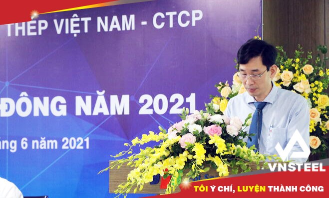 Ông Trần Tuấn Dũng - Trưởng ban kiểm soát VNSTEEL trình bày Tờ trình của Ban kiểm soát về việc lựa chọn công ty kiểm toán Báo cáo tài chính năm 2021 của Tổng công ty Thép Việt Nam - CTCP