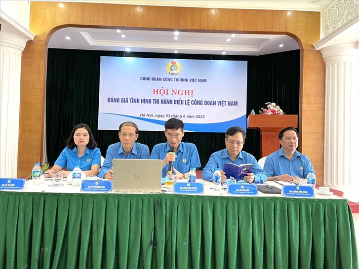 Cán bộ Công đoàn Công Thương góp ý sửa đổi Điều lệ Công đoàn Việt Nam