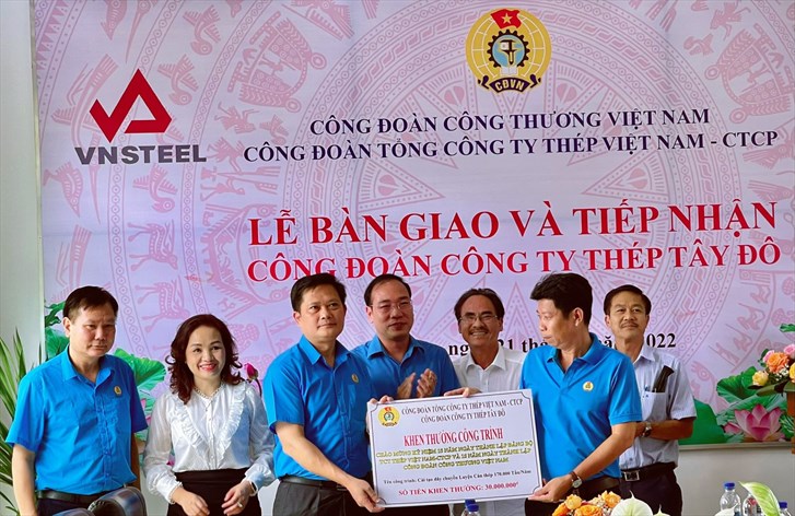 Công đoàn VNSTEEL: Chuyển giao Công đoàn Công ty Thép Tây Đô về Công đoàn Công Thương Việt Nam