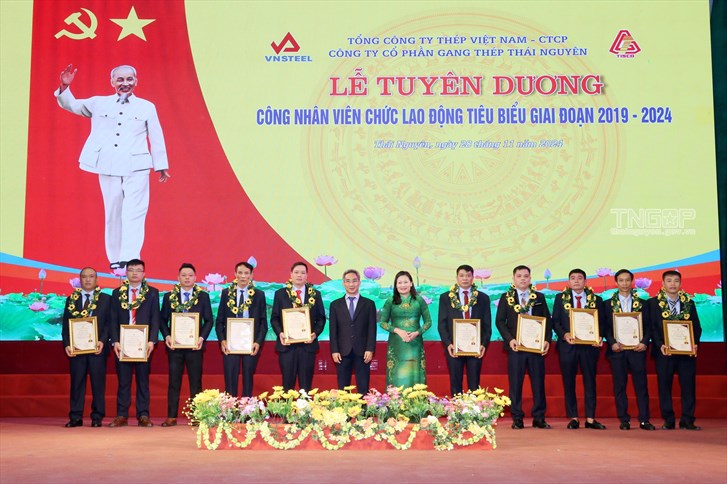 Công ty CP Gang Thép Thái Nguyên: Tuyên dương 65 công nhân viên chức, lao động tiêu biểu giai đoạn 2019 - 2024