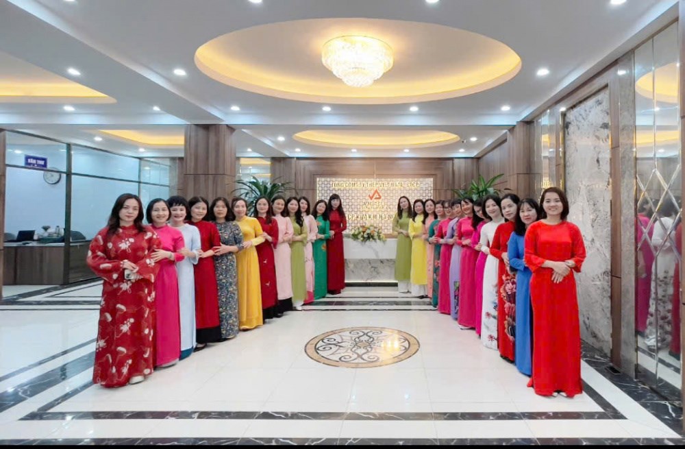 tong-cong-ty-thep-viet-nam-ctcp--ao-dai-em-mac-dat-troi-cung-nghieng_67c9206806aa2