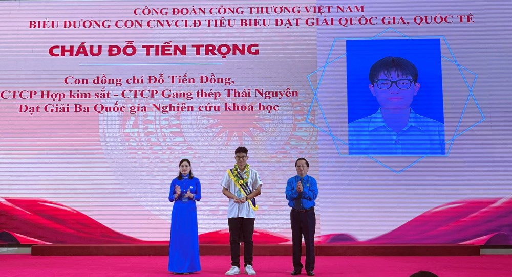 cong-doan-tong-cong-ty-thep-viet-nam-ctcp--2-gia-dinh-cnld-tieu-bieu-va-4-chau-dat-giai-cap-quoc-gia-duoc-cong-doan-cong-thuong-khen-thuong_68a1819fa69a8