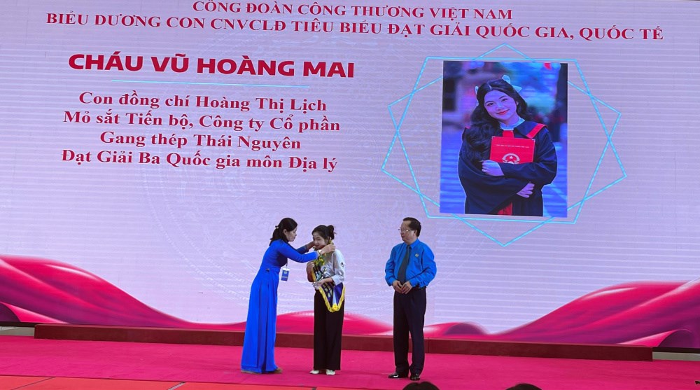 cong-doan-tong-cong-ty-thep-viet-nam-ctcp--2-gia-dinh-cnld-tieu-bieu-va-4-chau-dat-giai-cap-quoc-gia-duoc-cong-doan-cong-thuong-khen-thuong_68a181cc3f61d