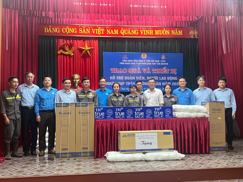 thang-cong-nhan-tai-vnsteel--tri-an-toi-nguoi-lao-dong-nganh-thep_6a02d0dd1a160