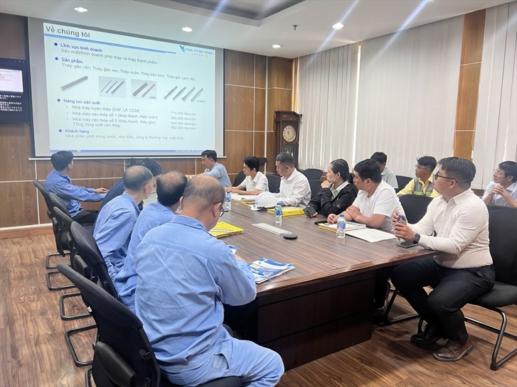 Đoàn công tác từ dự án metro 55.000 tỷ ghé thăm nhà máy thép 30 năm tuổi: Thêm doanh nghiệp muốn gia nhập cuộc chơi