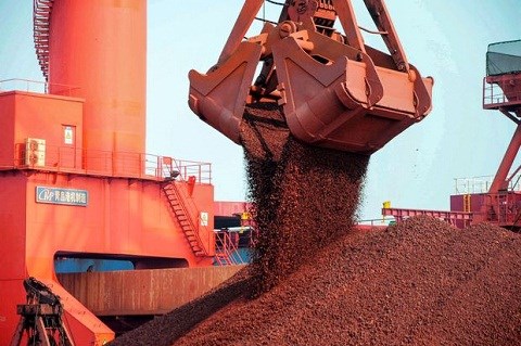 Giá quặng sắt Trung Quốc phá ngưỡng 1.000 nhân dân tệ/tấn do lo ngại về nguồn cung
