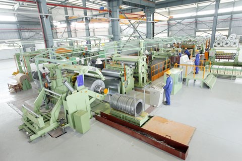 Cẩn trọng với “sóng” thép 2017