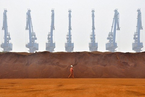 Giữa lúc giá quặng sắt tăng nóng, Trung Quốc vẫn làm giàu cho Australia mặc tranh chấp