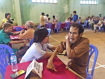 VNSTEEL tổ chức tặng quà, khám bệnh, cấp thuốc cho đồng bào nghèo tại huyện Đồng Hỷ, Thái Nguyên